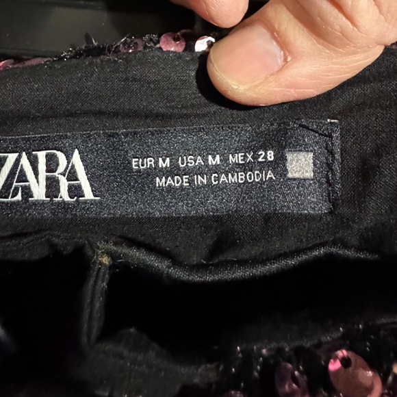 Zara Pink Sequin party shorts!! - Picture 3 of 3